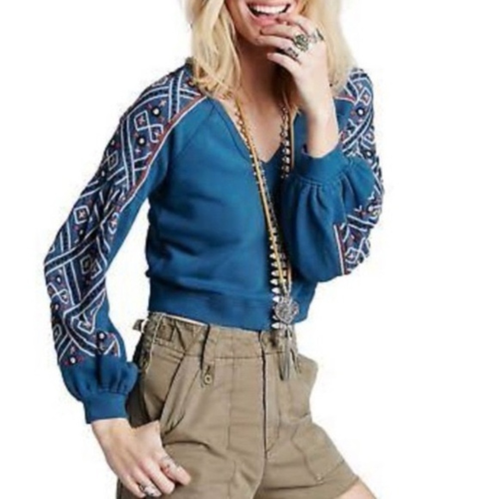 Free People Seniorita embroidered pullover crop Long Sleeve Top S